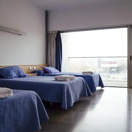 Residencia La Petxina ホテル 2*